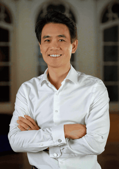 https://humanva-production.s3.eu-west-3.amazonaws.com/Olivier_Truong_Speaker_photo_c8bb5797a7.png